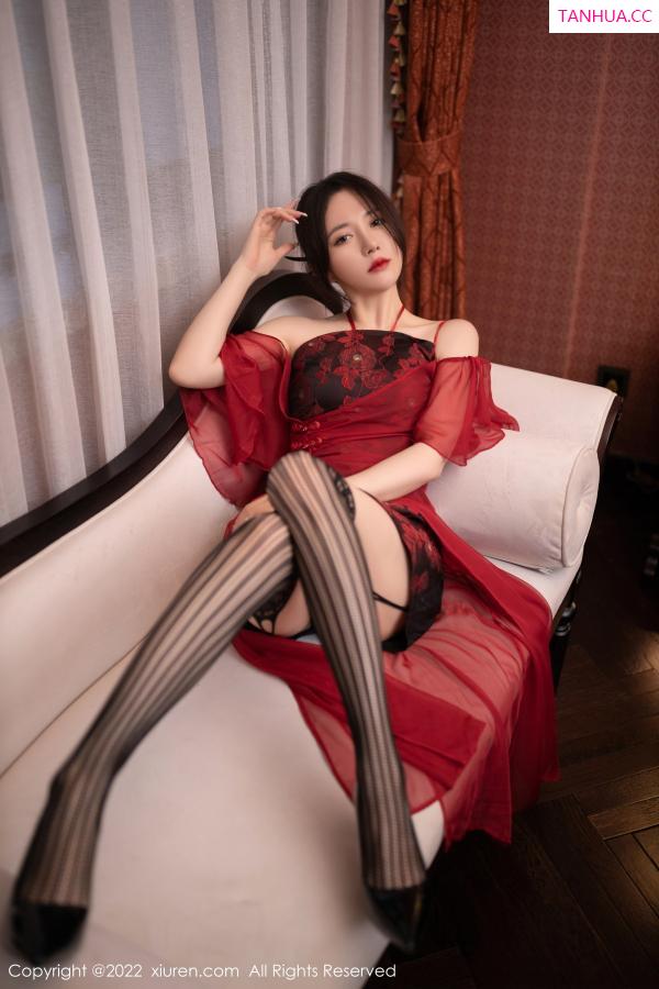鱼子酱fish  [XiuRen]高清写真图 2022.10.21 No.5747 鱼子酱Fish 北京旅拍第13张图片